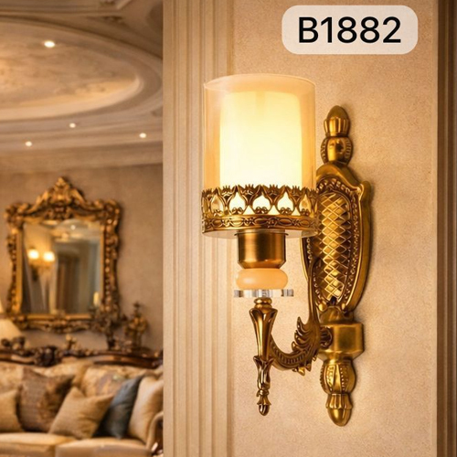 B1882 Wall Light