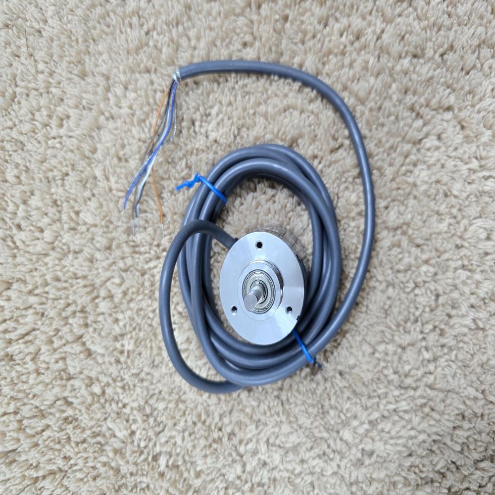 Black E6B2-CWZ6C-1000 PPR - Omron Encoder