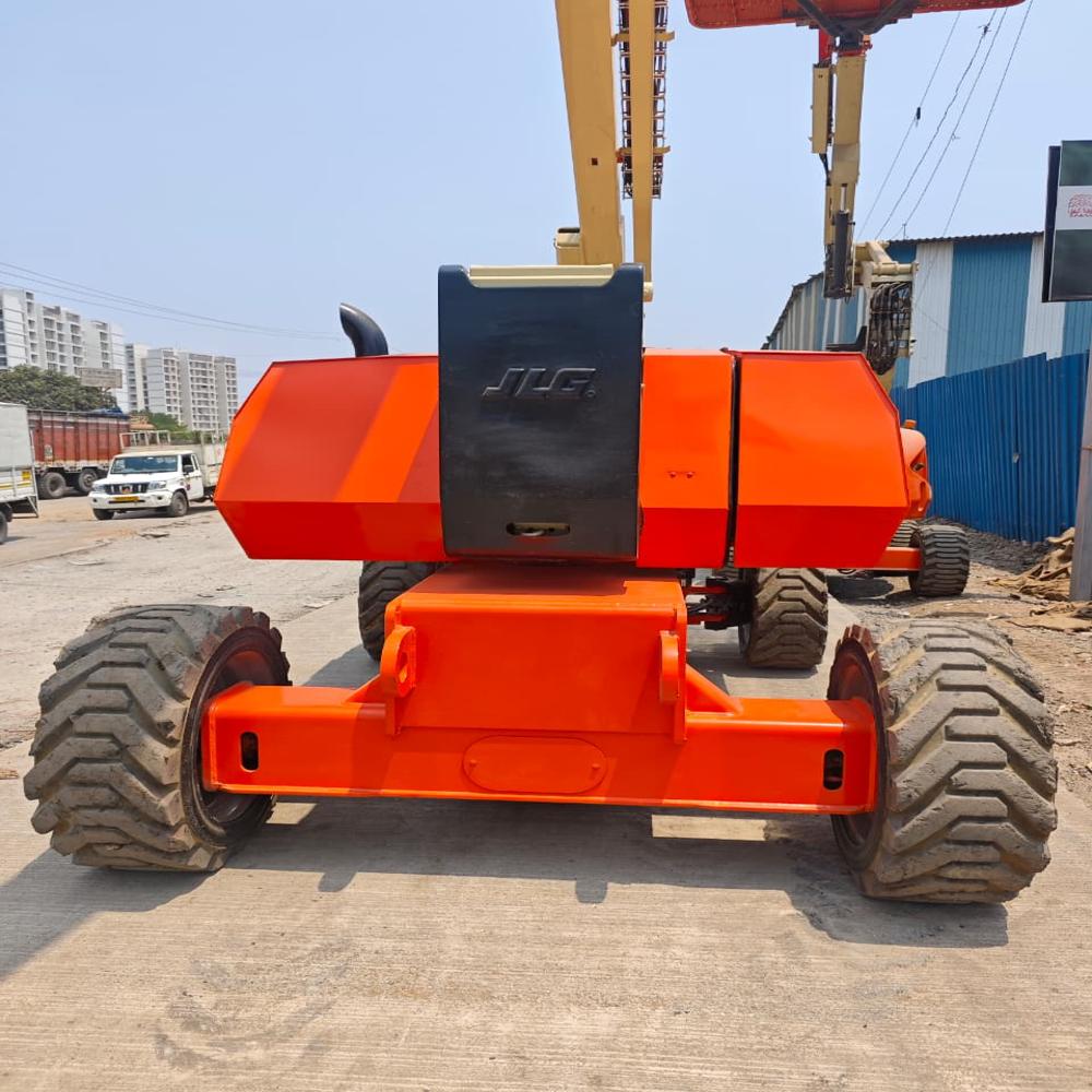 80 Feet Boom Lift (Genie & JLG)