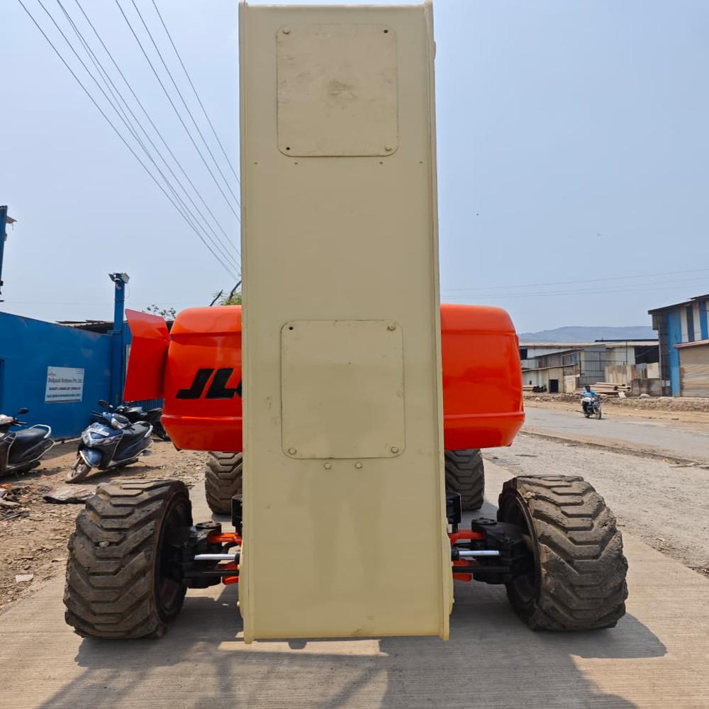80 Feet Boom Lift (Genie & JLG)