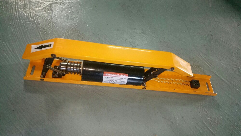 Rcr Cam Sr - Material: Mild Steel
