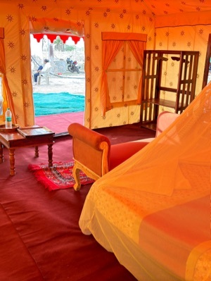 Premium luxury tent