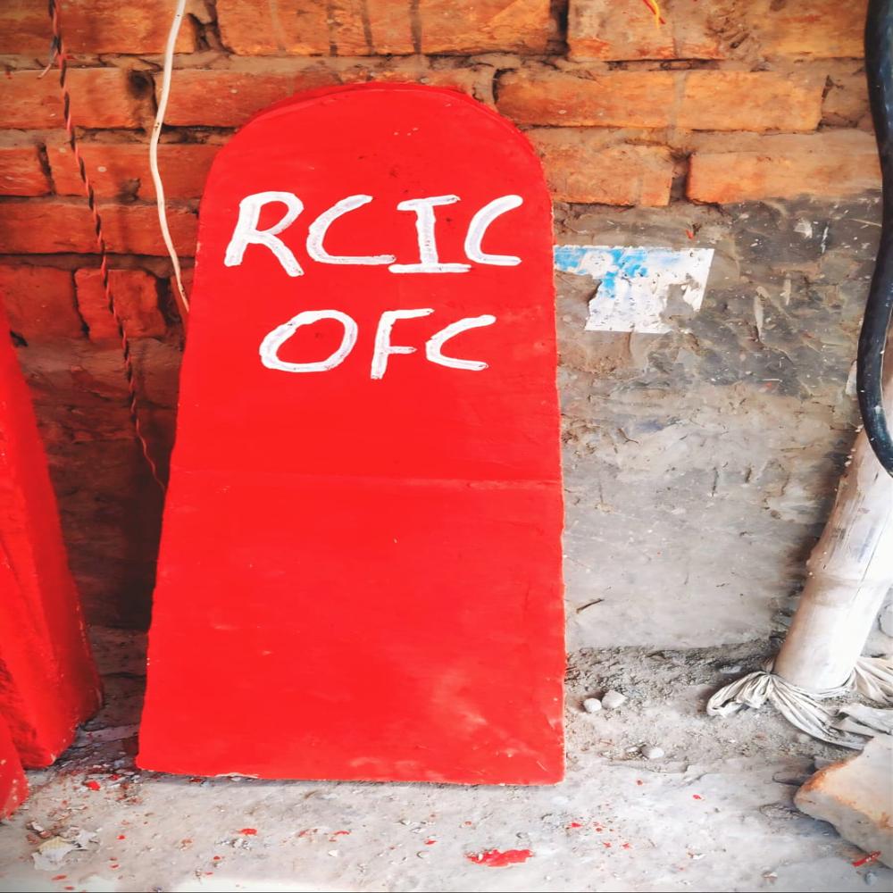 Cemented Kilometer Poles - Diameter: Rcc