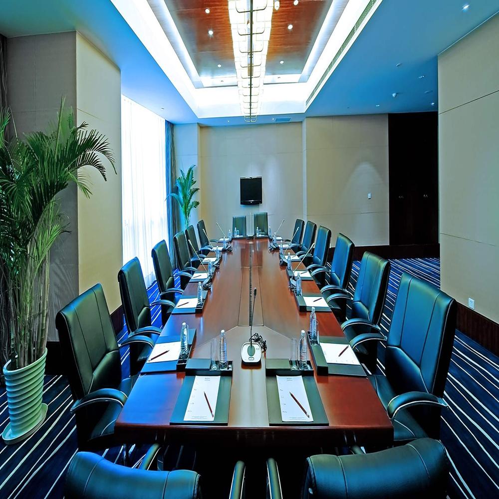CORPORATE INTERIOR