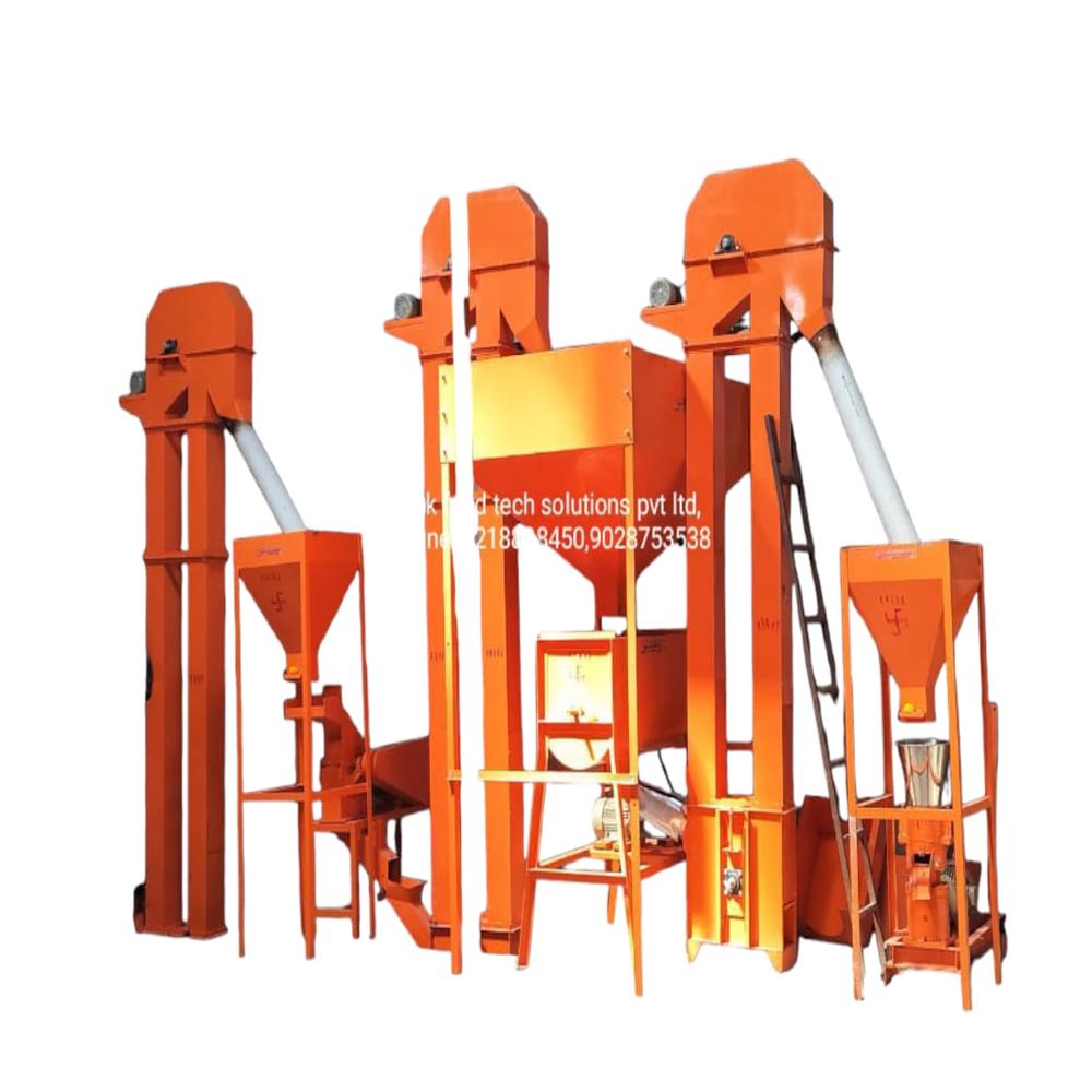 Green 5000 Kg Per Hour Automatic Cattle Feed Machine