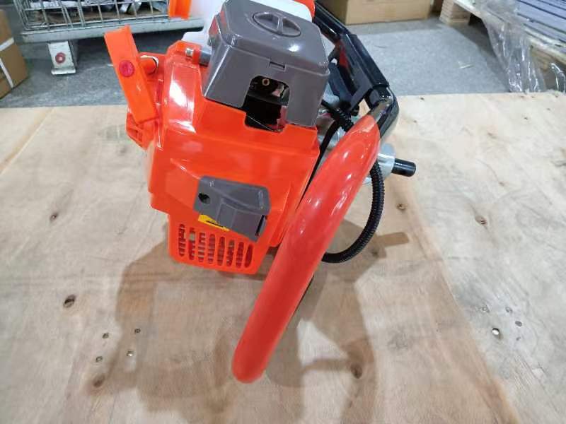 Earth Auger 68cc 2 Str - w/o Bid Round Frame /-