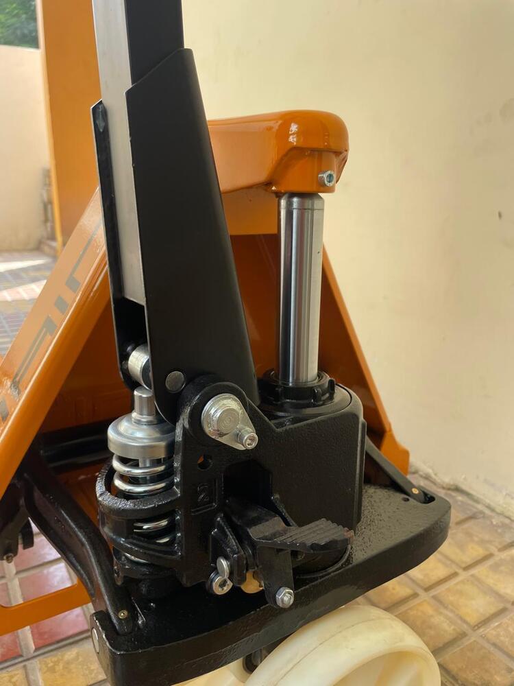 Maini Hydraulic Pallet Truck