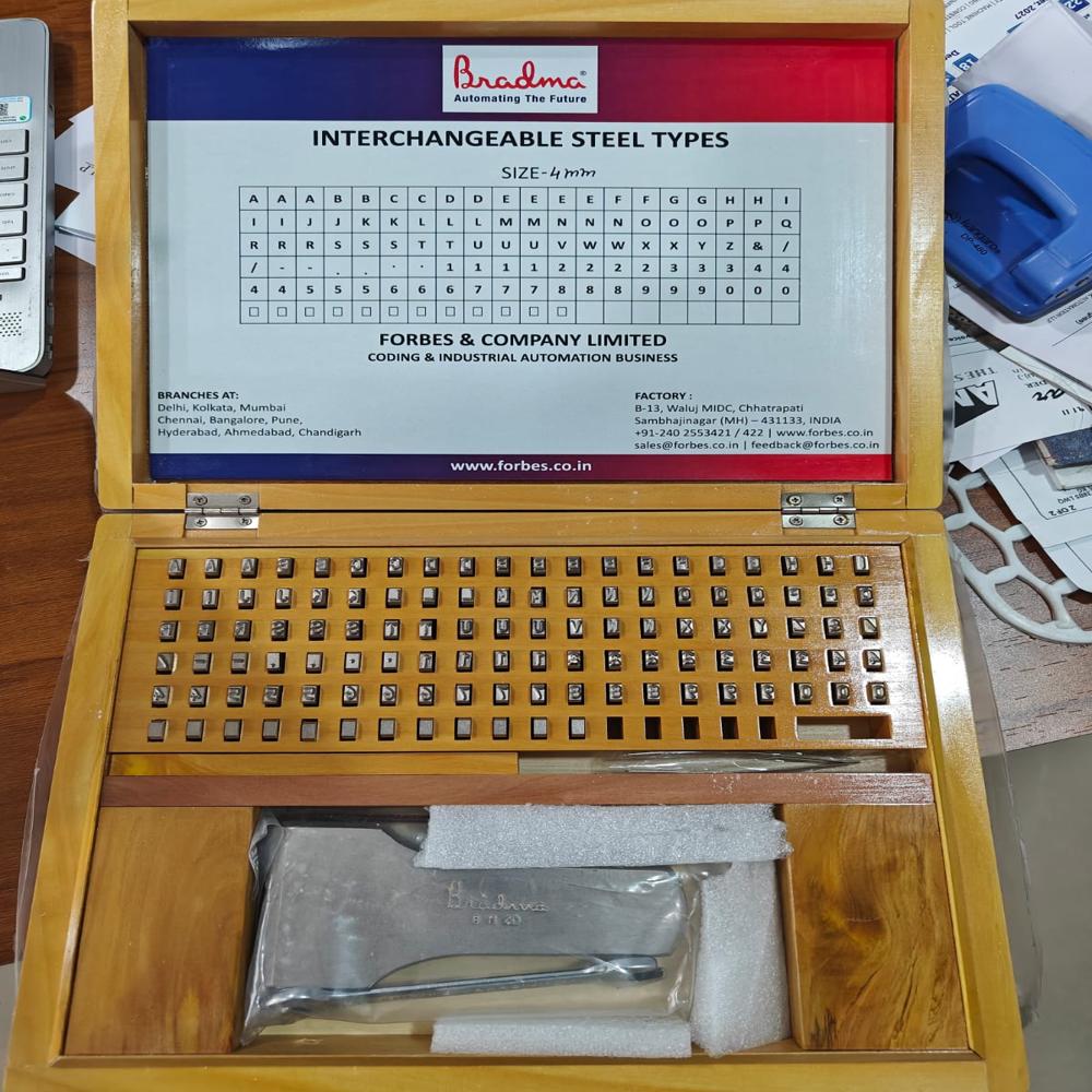 Interchangeable Steel Type - Color: Silver