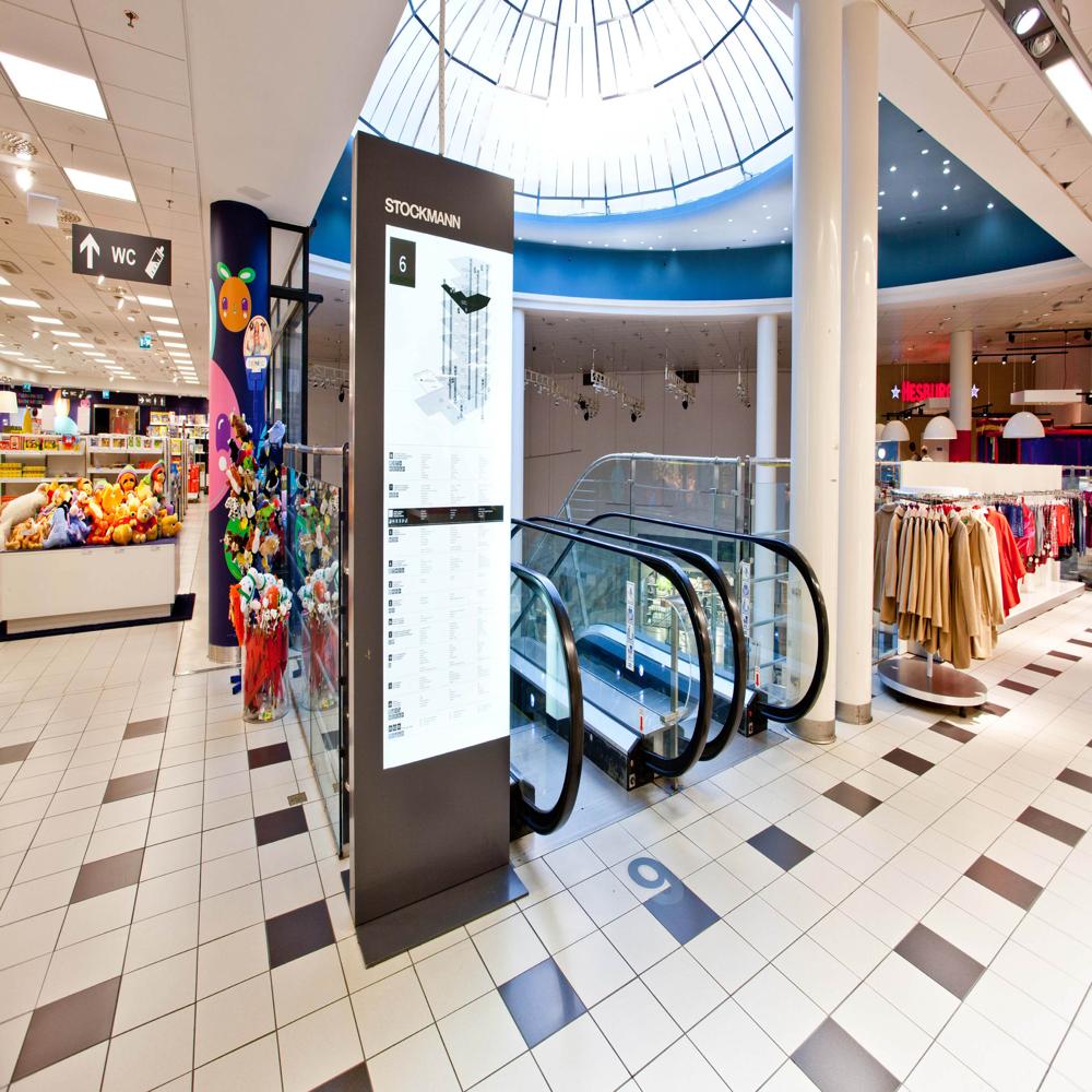DEPARTMENTAL STORE INTERIOR
