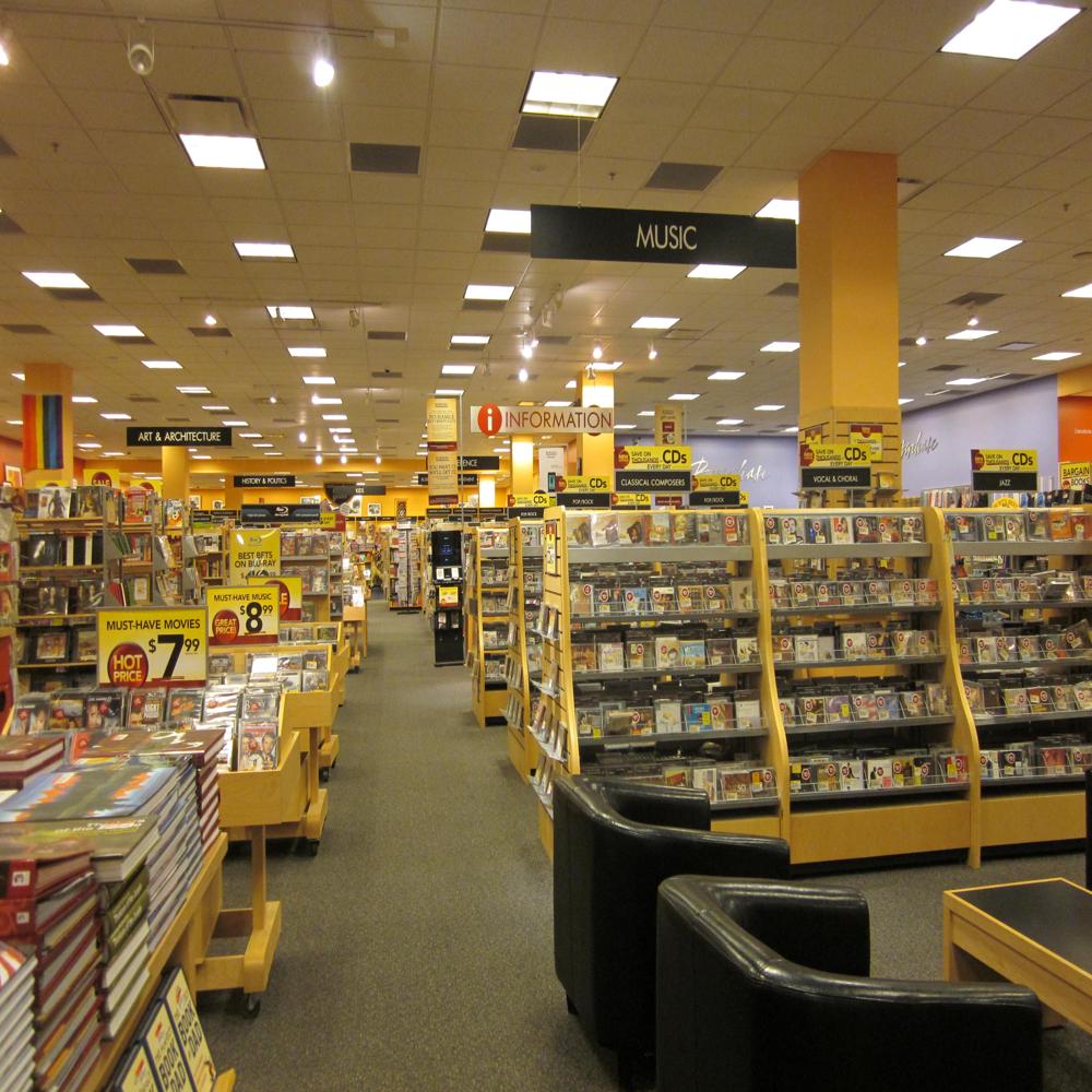 DEPARTMENTAL STORE INTERIOR