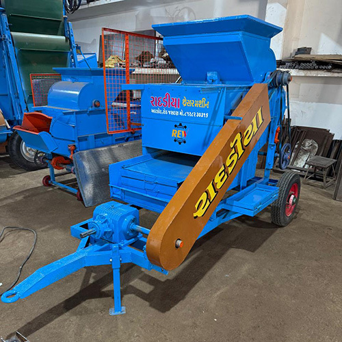 Tactor And Motor Opreted Kalonji Cleaning Decorticator Machine