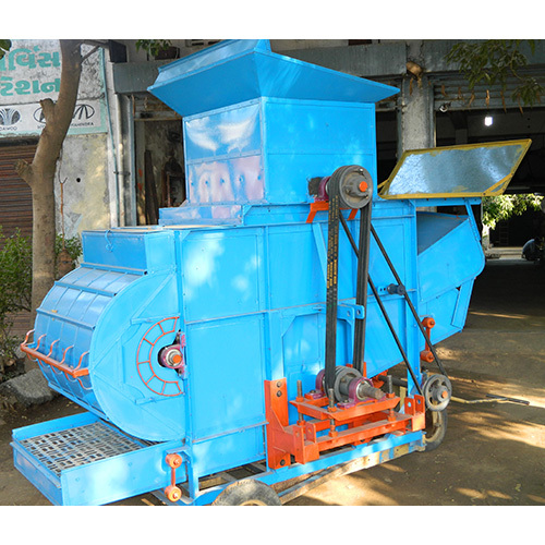 Tractor Driven Hydrolic Groundnut Machine