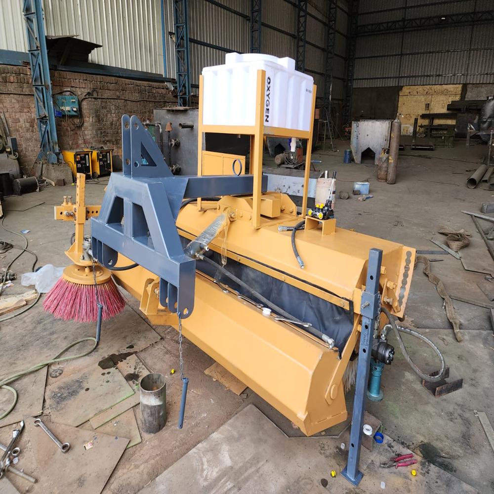 Hydraulic Road Broomer With Side Brush