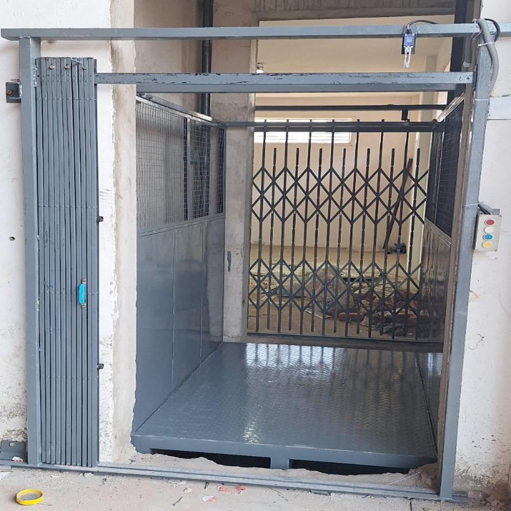 Hydraulic Passenger Lift