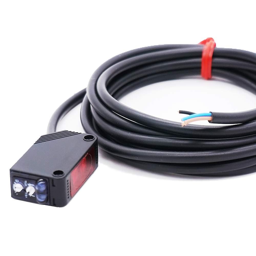 Omron E3Z R81 Photoelectric Sensor