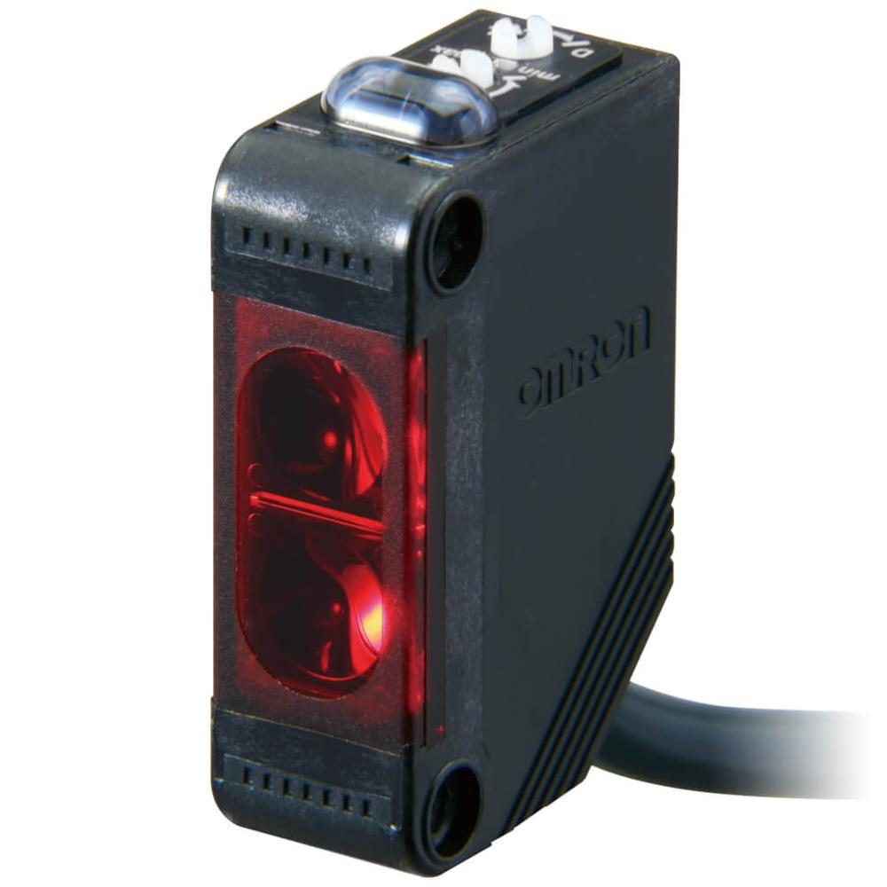 Omron E3Z R81 Photoelectric Sensor