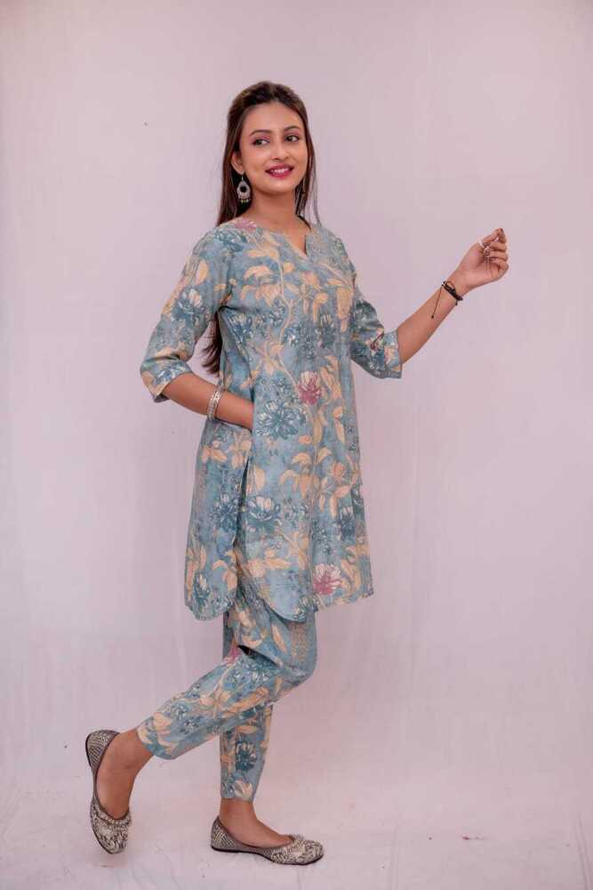 Modal Silk Kurta Pant Set With Pocket And Embroidery Work