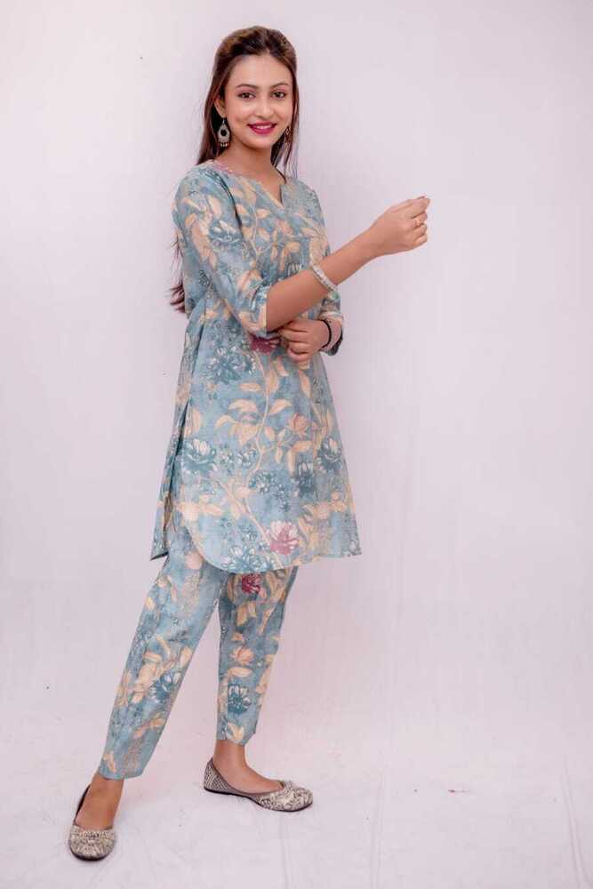 Modal Silk Kurta Pant Set With Pocket And Embroidery Work
