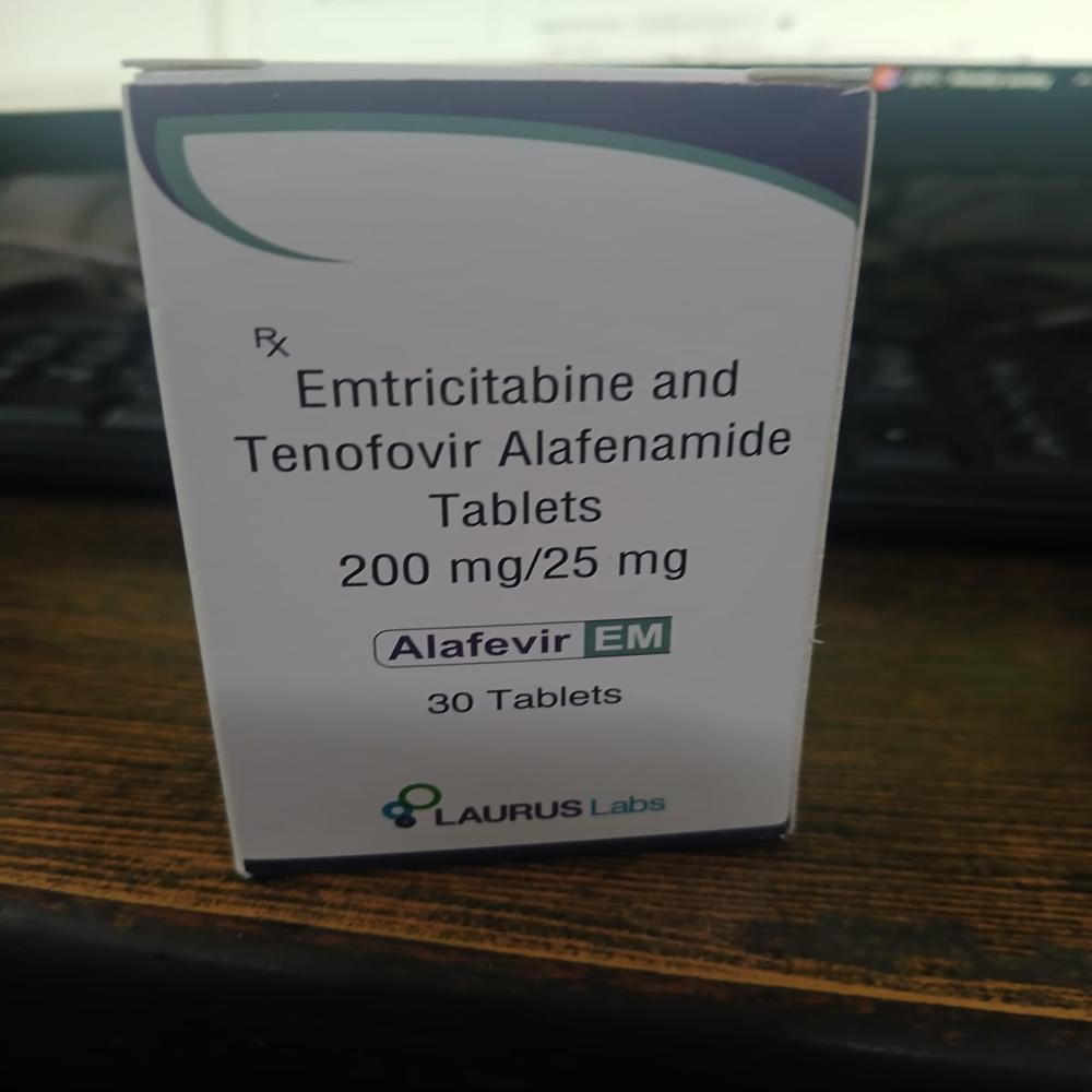 Spacer Image Alafevir EM (Emtricitabine & Tenofovir Alafenamide 200mg / 25mg) 30 Tablets Alafevir EM