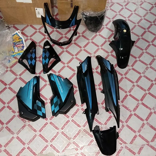 Hero Glamour Old Black Blue Full Body Kit