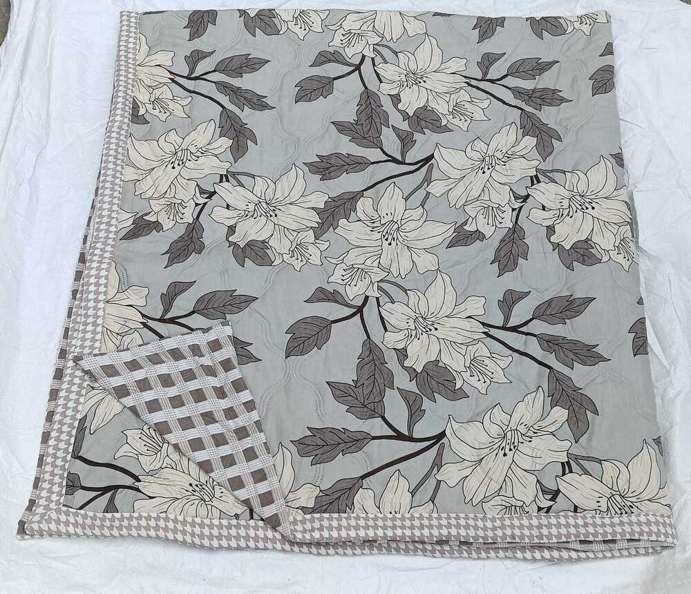 Leaf Print Bed Comforter