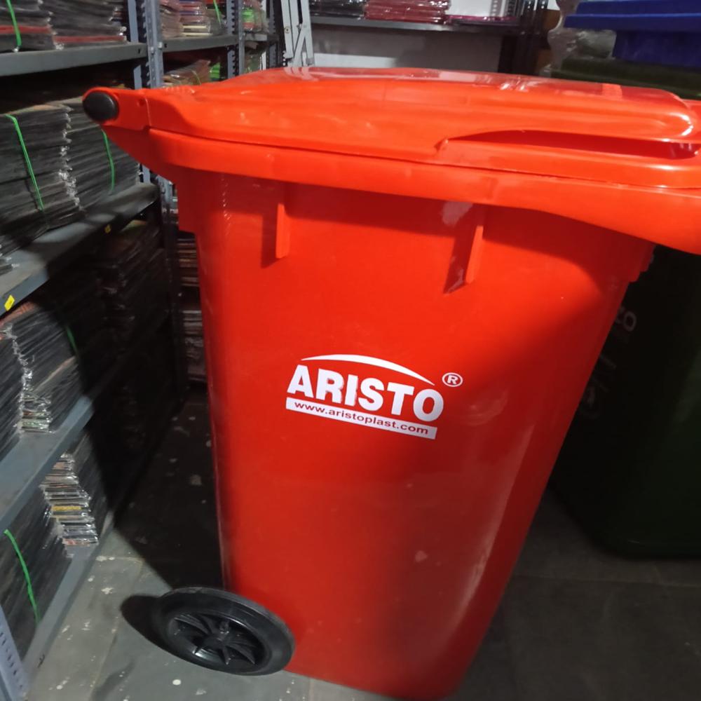 240 Ltr Wheel Dustbin With Pedal