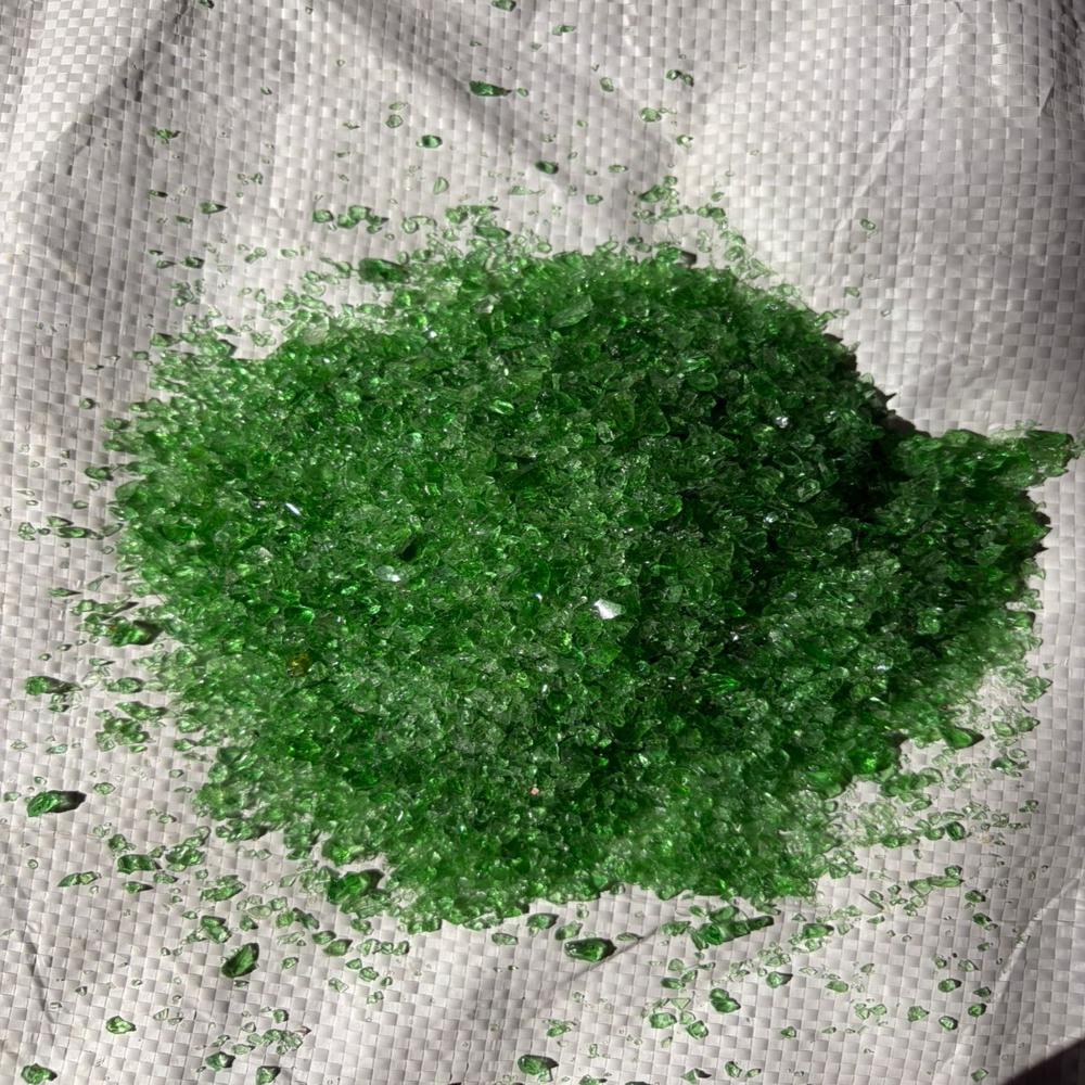 Recycled Green Glass Chips for Terrazzo and Decorative Landscaping in Bulk