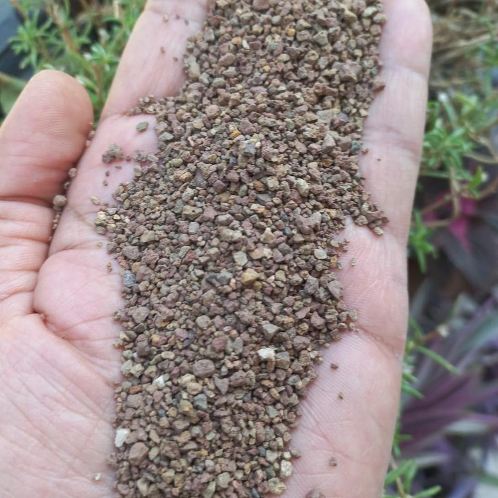 Natural Bentonite Granular Cat Litter with high absorption and clumping with Fragrances