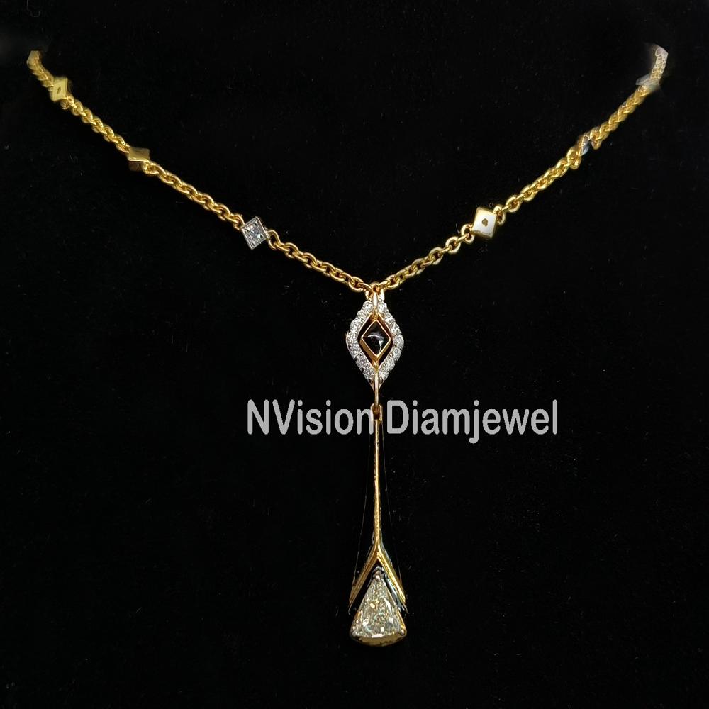 18KT Black Beauty Natural Trillant Solitaire Diamond Necklace Set