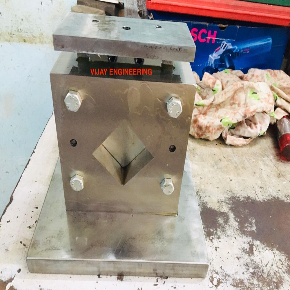Pipe Cutting Die And Tool