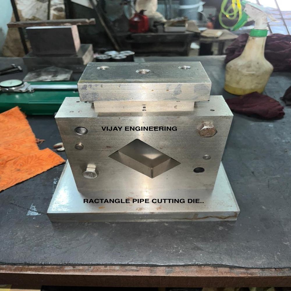 Square Pipe Cutting Die