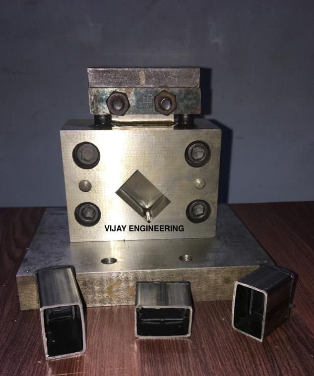 Square Pipe Cutting Die