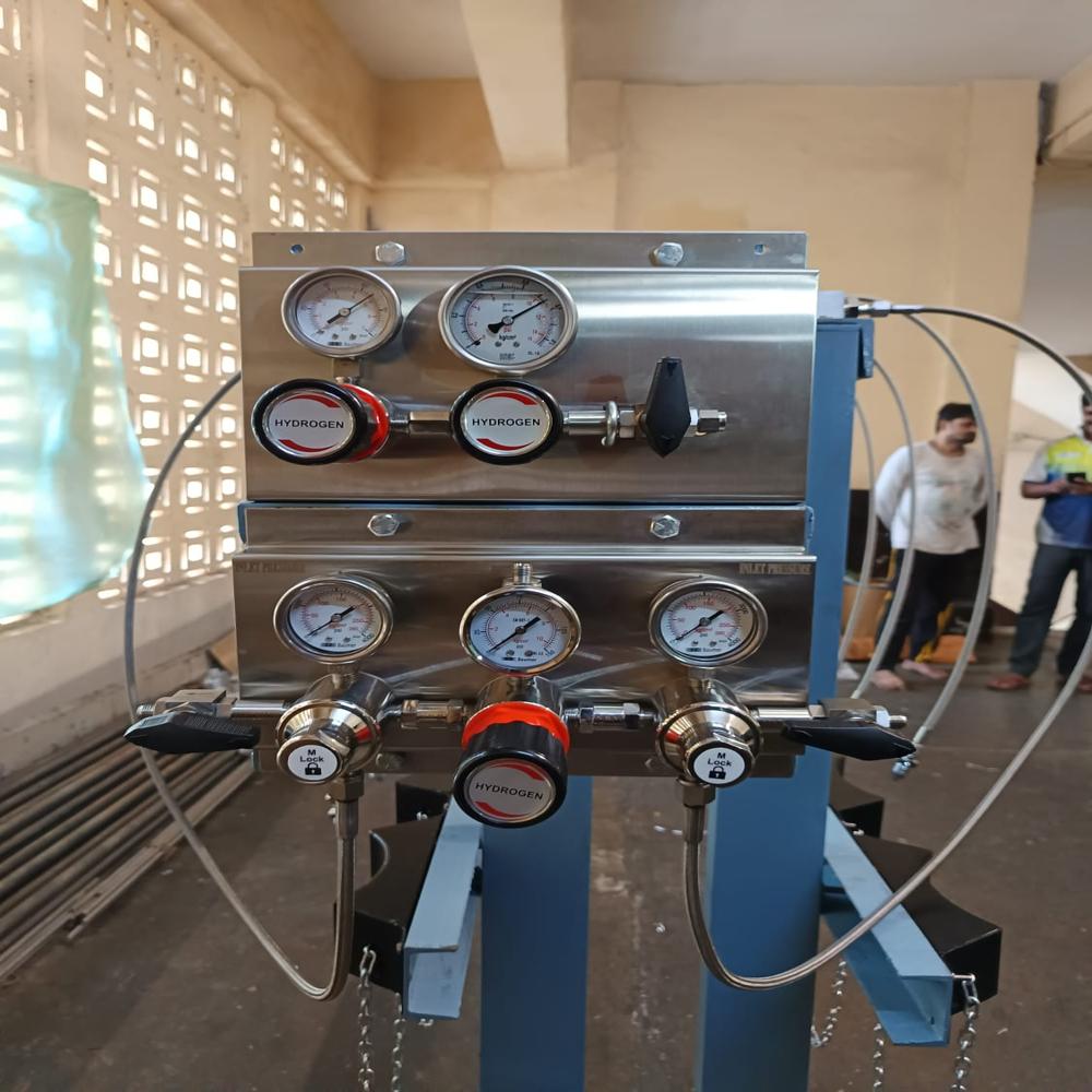 Automatic Changover Manifold
