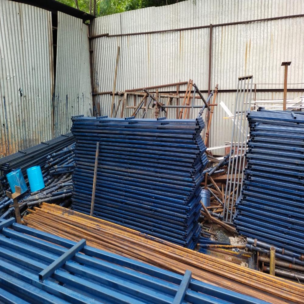 Shuttering MS Challis