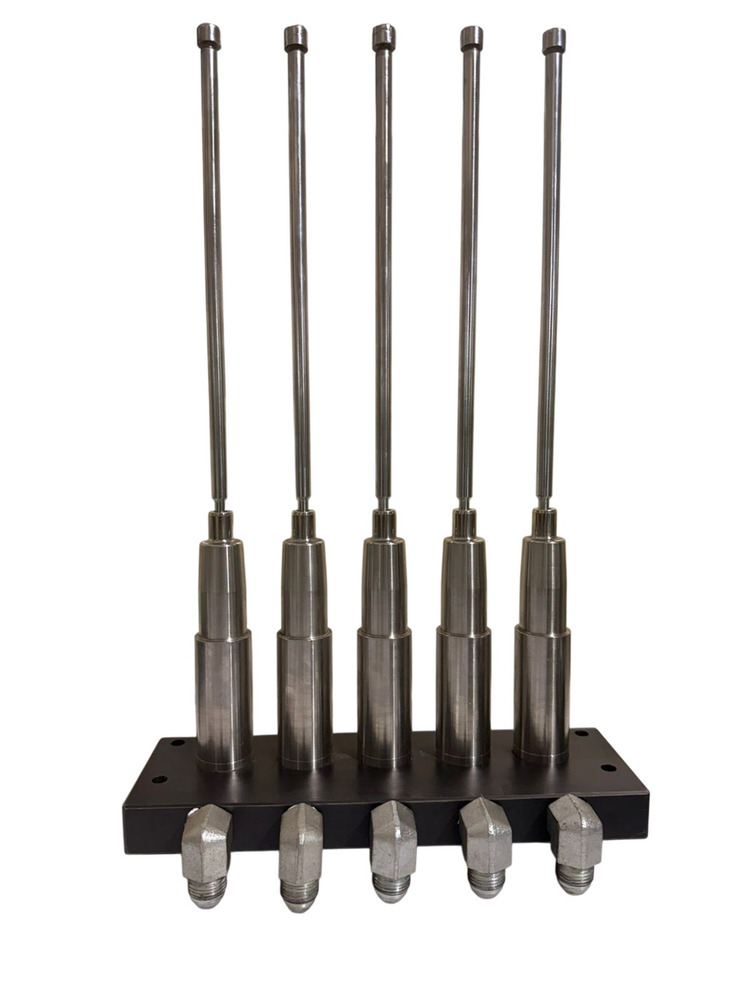 Injection strech mould