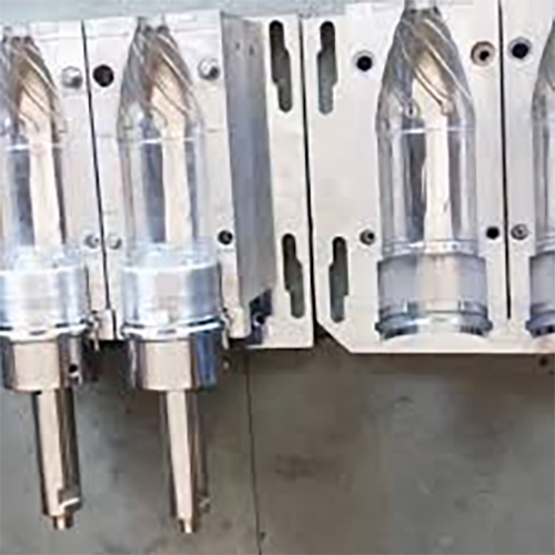 Pet blow mould