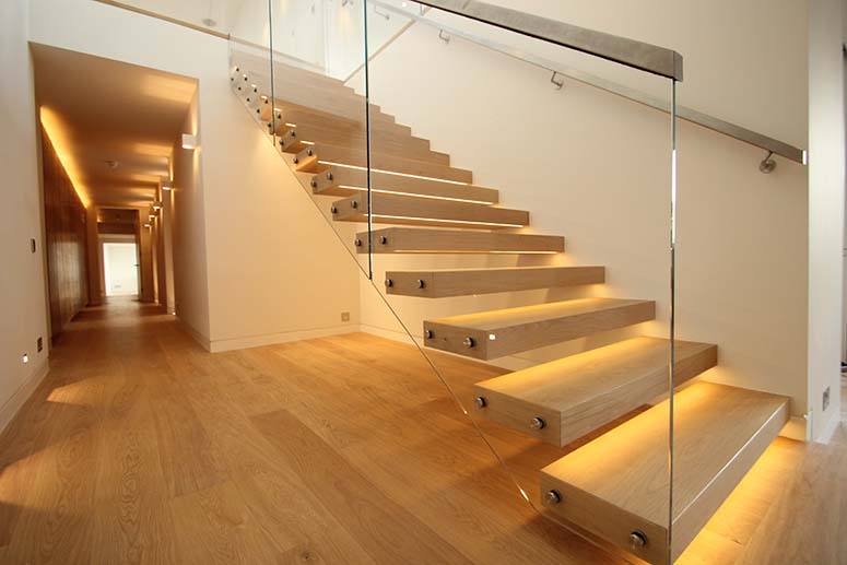 Floating Stairs - Plans In Wood