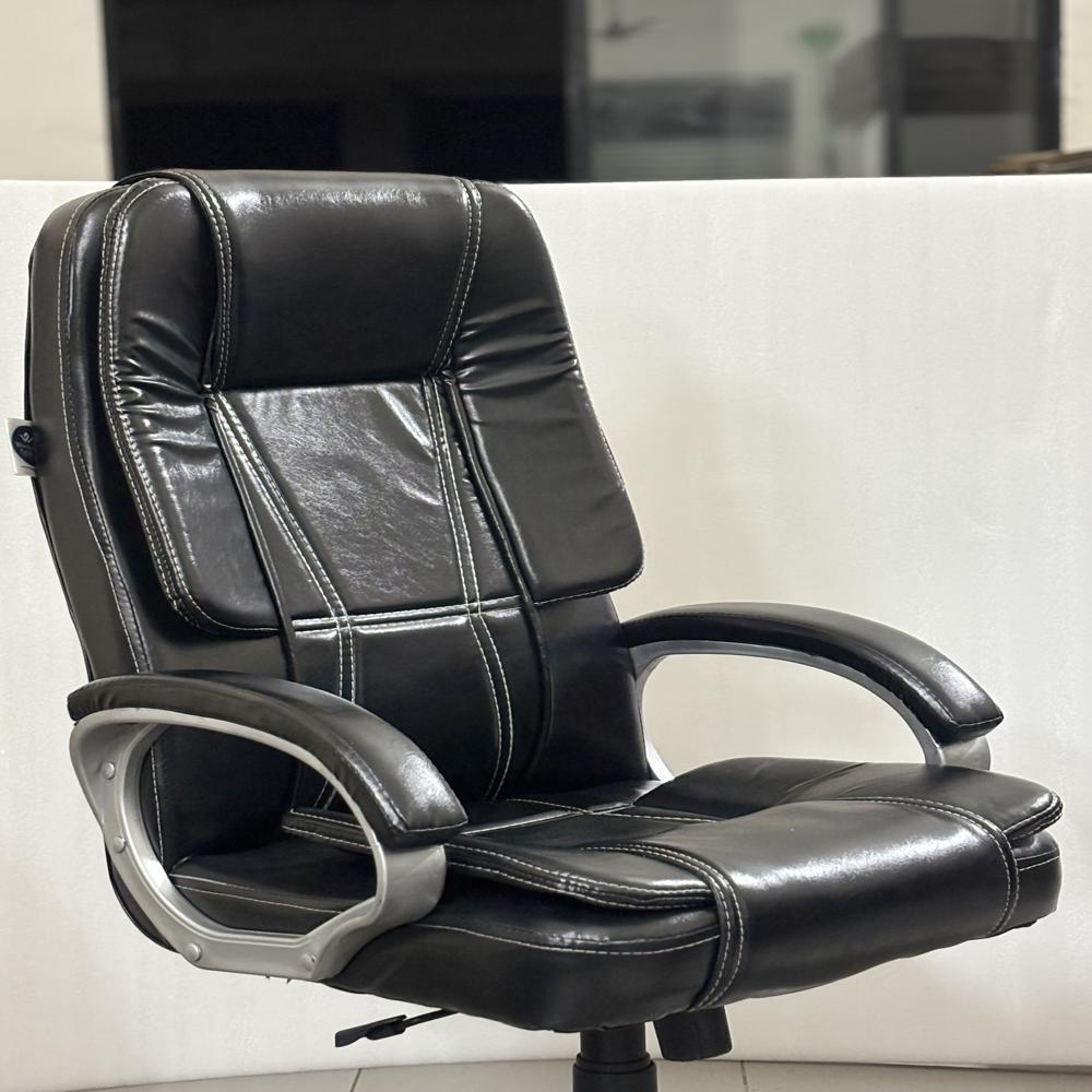 High Mid Knee Tilt Black Office Chair
