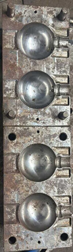 Blow Mould - Cavity: Single / Multi