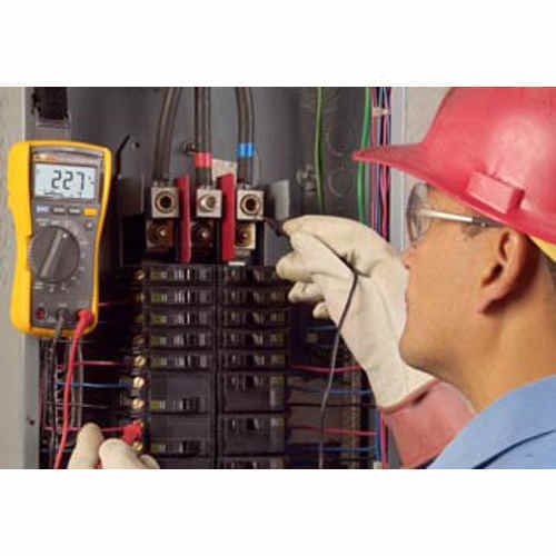 बिजली मल्टीमीटर जिसके साथ गैर-संपर्क वोल्टेज है