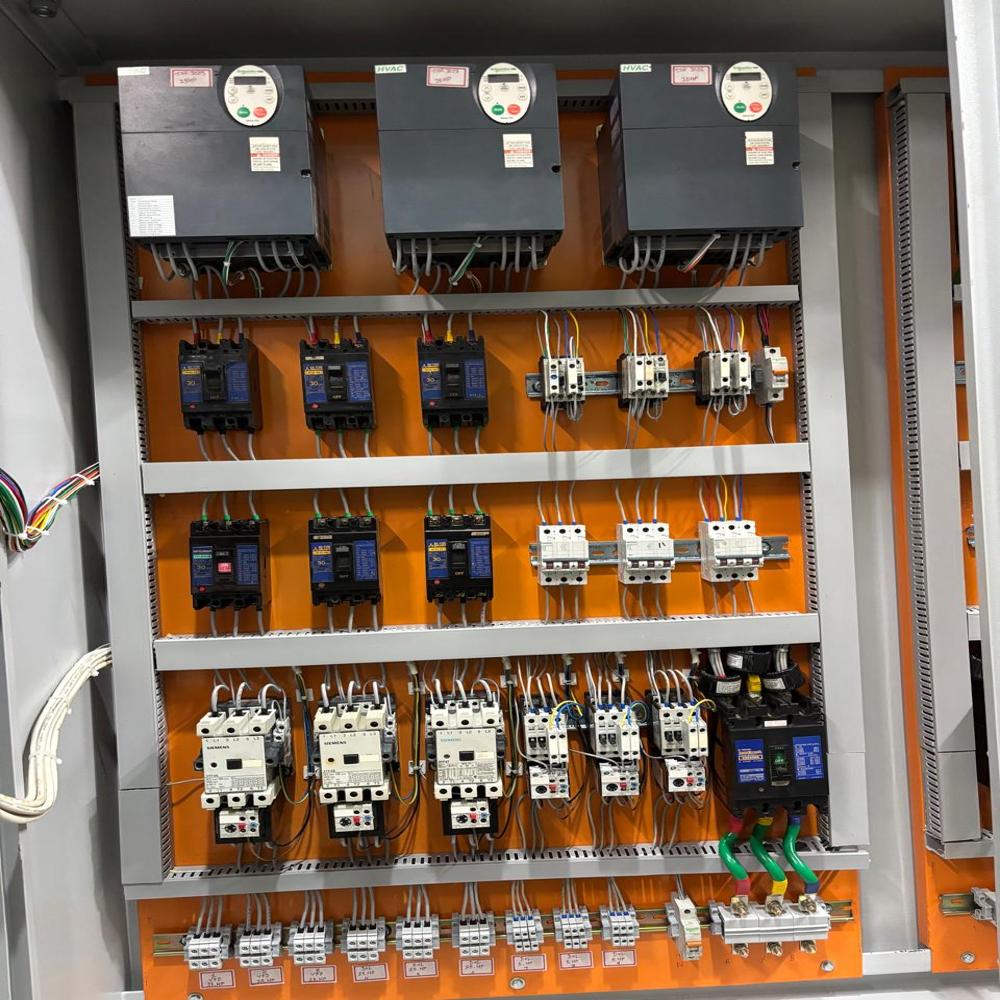 SCHNEIDER 11KW/15HP AC DRIVES PANEL BOARD