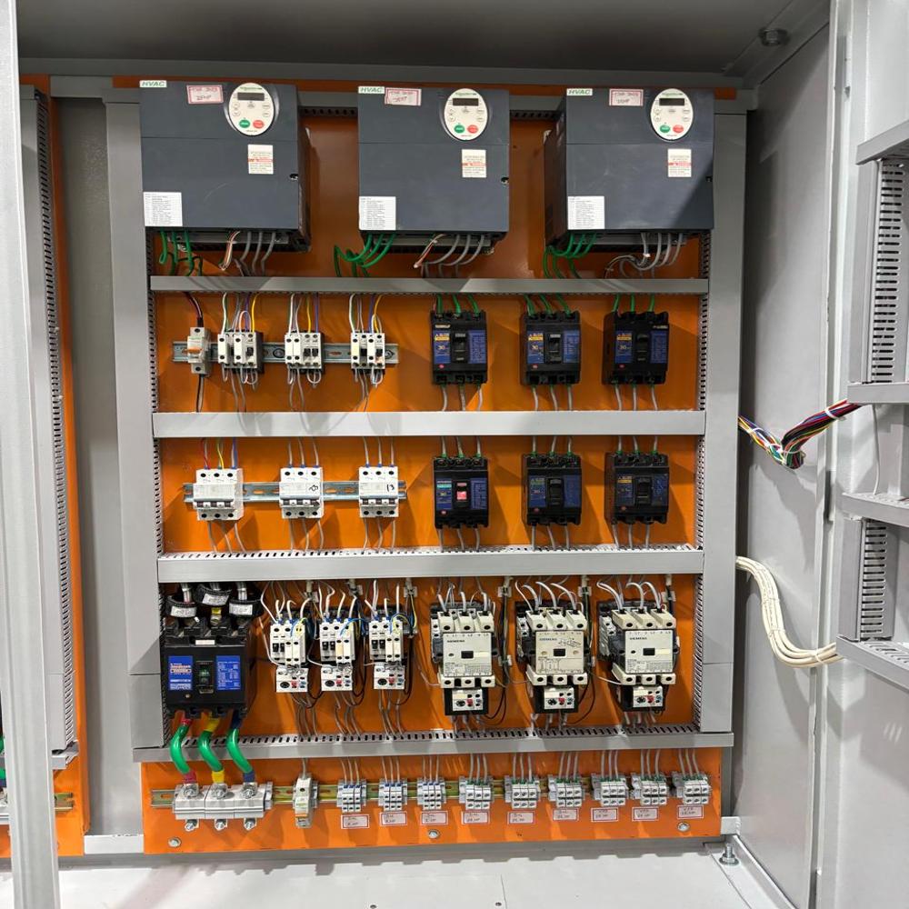 SCHNEIDER 11KW/15HP AC DRIVES PANEL BOARD
