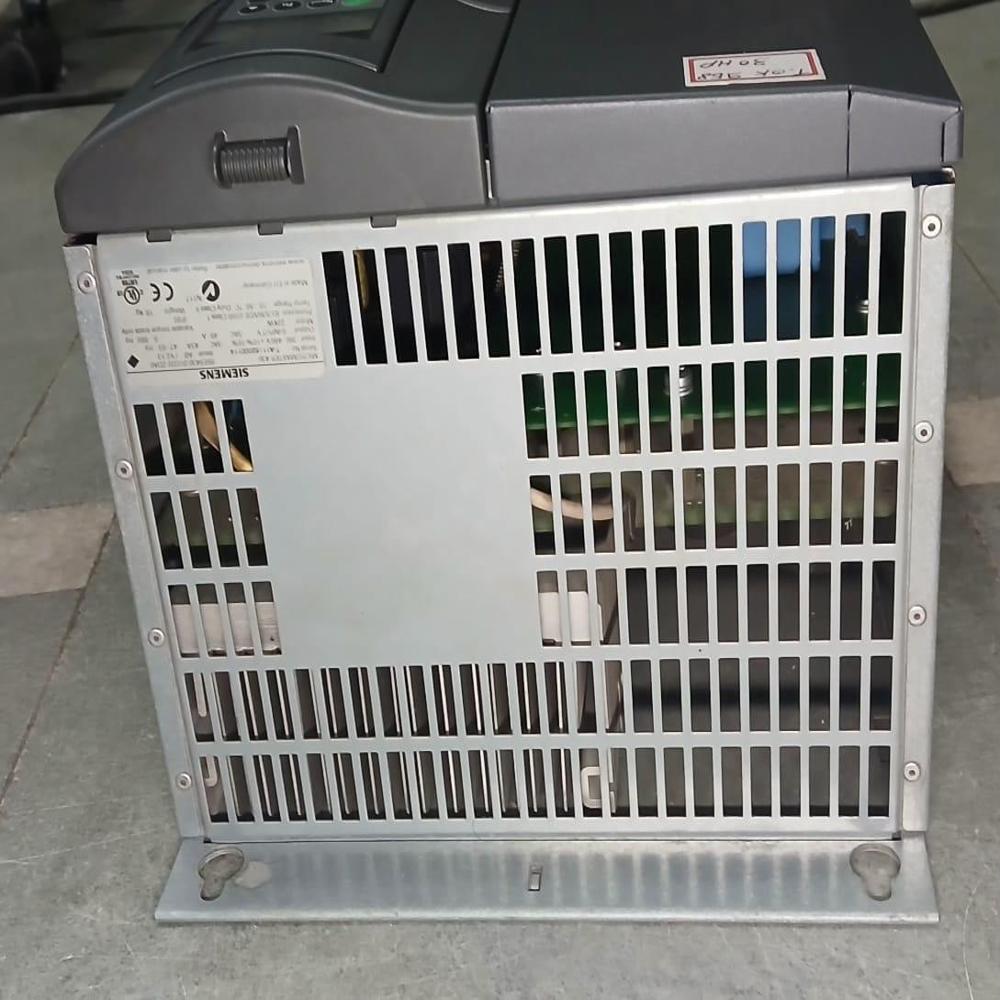 SIEMENS 6SE6430-2UD32-2DA0 22KW AC DRIVES