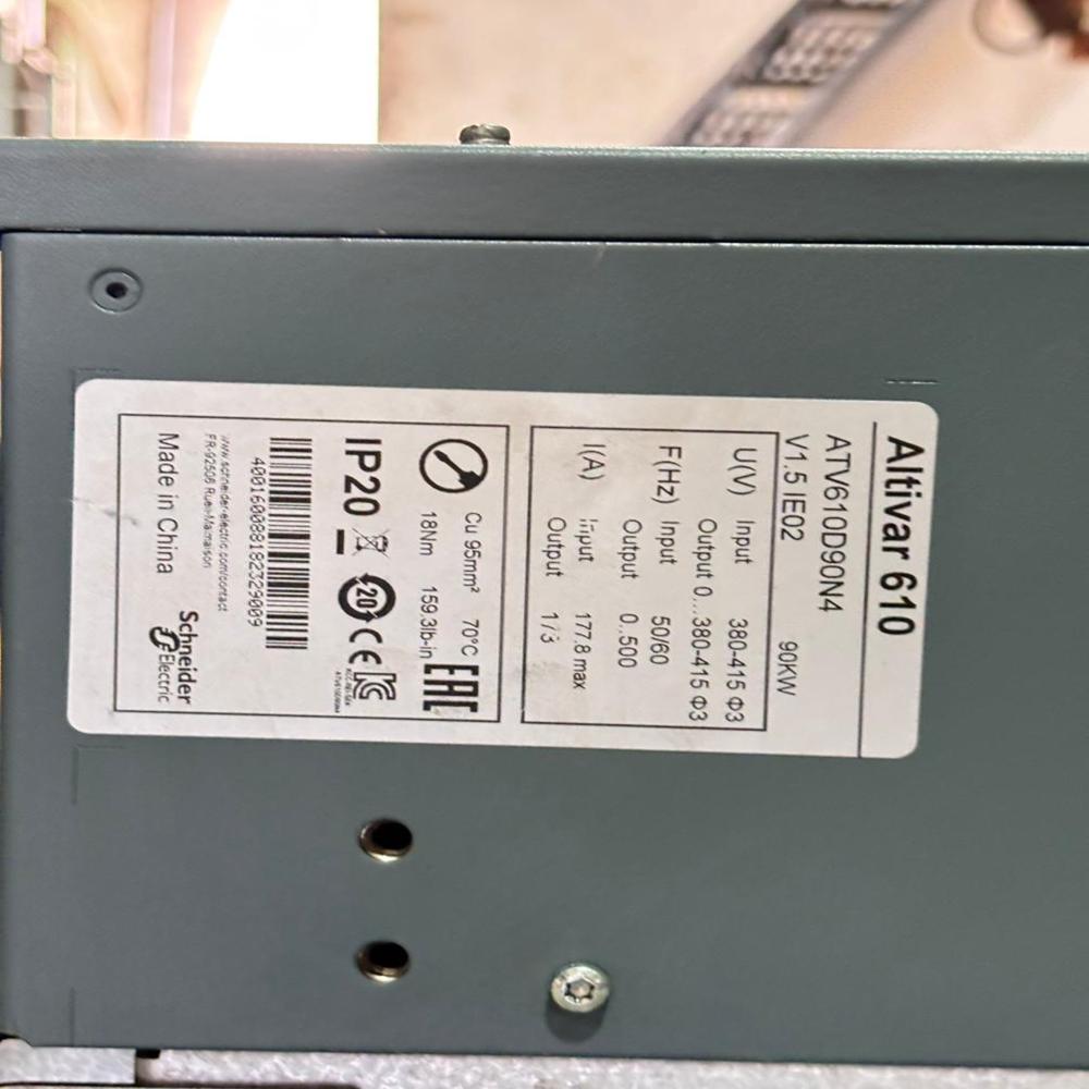 SCHNEIDER ATV610D90N4 90KW/125HP AC DRIVES