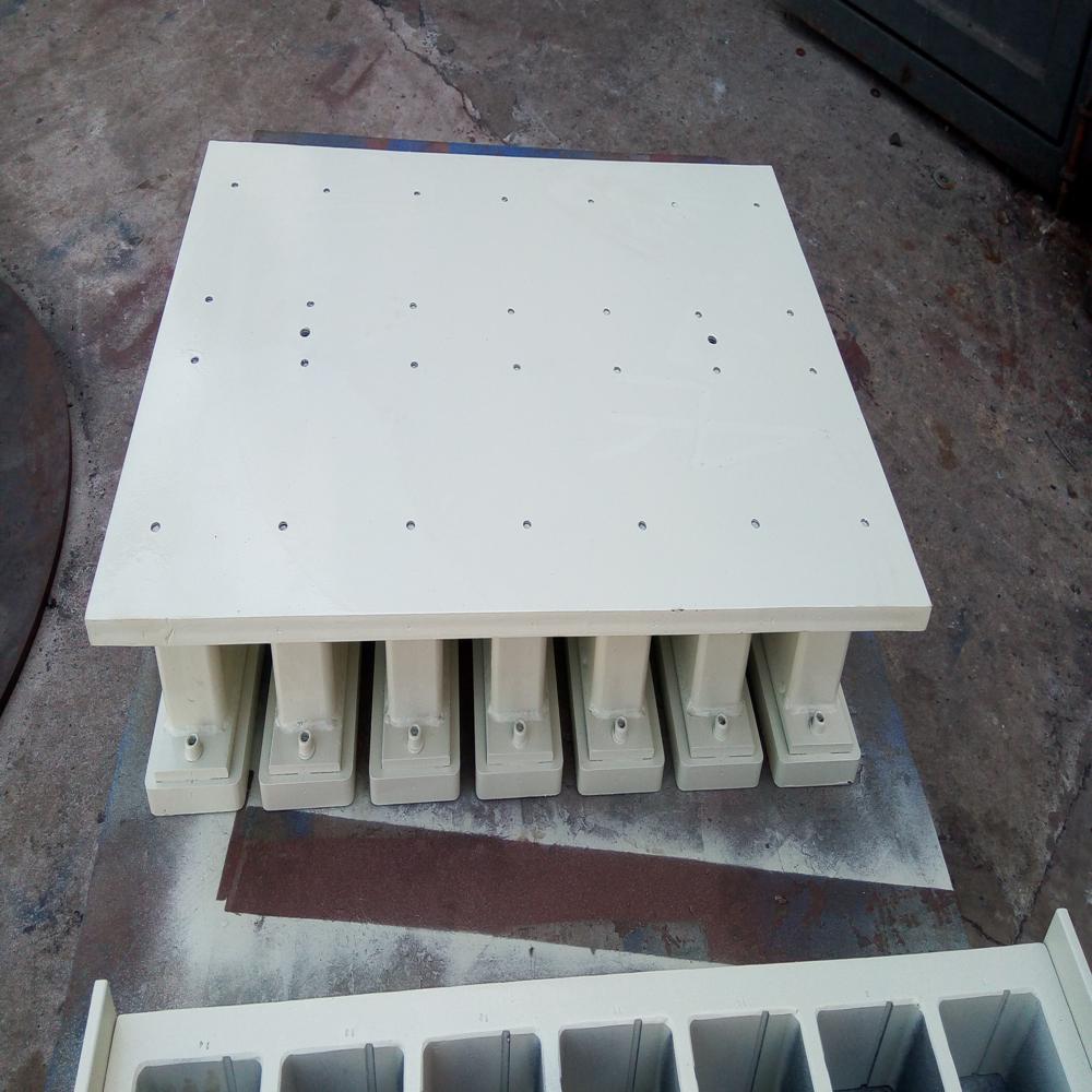 Steel fly ash brick mould