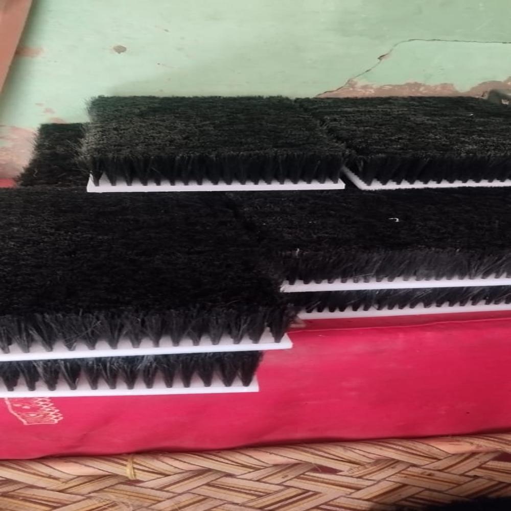 CNC machine table brush