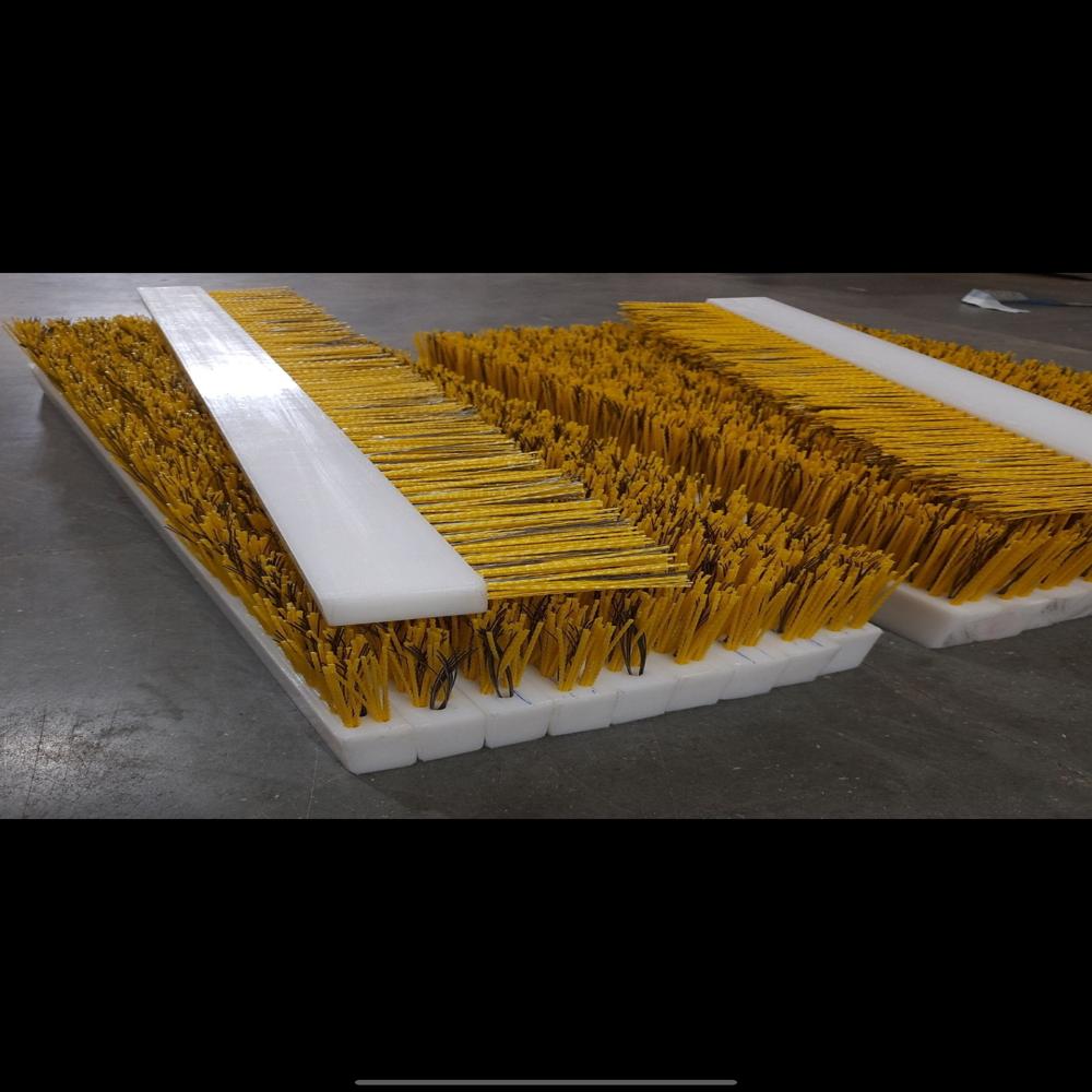 Fly Ash Brick Machine Brush - Bristle Color: Yellow