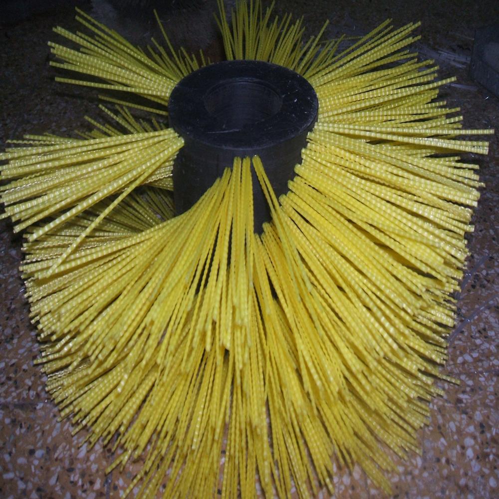 Road Cleaning Brush - Color: Black