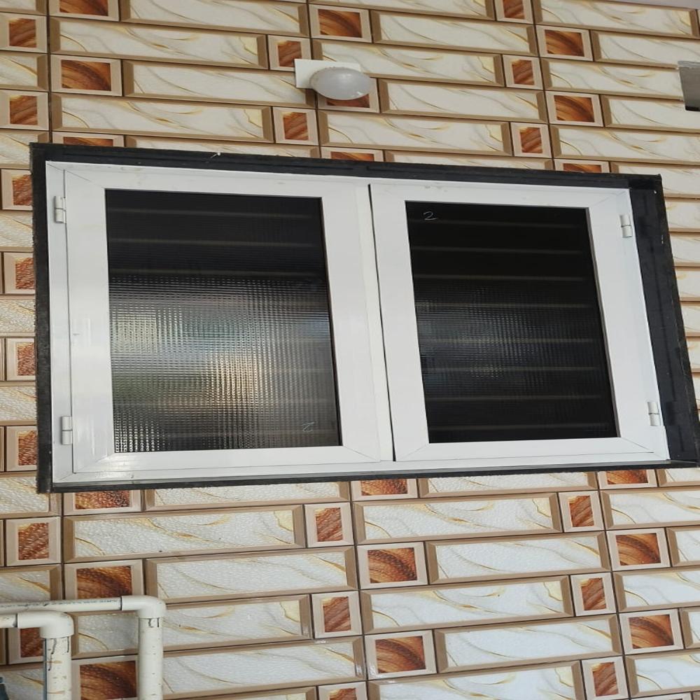 Aluminium Section Window - Capacity: 2000 Kg