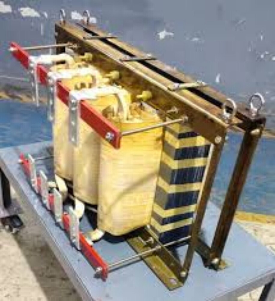 Power Transformer Core Assembly - Metal, 10 To 5000 Kiloliter/day Capacity | 450 Volt High Voltage, 400 Volt Low Voltage, Durable And Reliable For Industrial Use